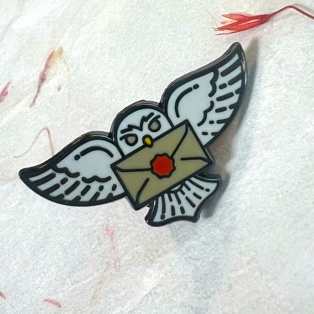 Harry Potter Hedwig Owl Enamel Pin - Letter to Hogwarts